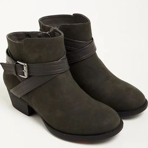 Perfect for Fall Grey Booties!